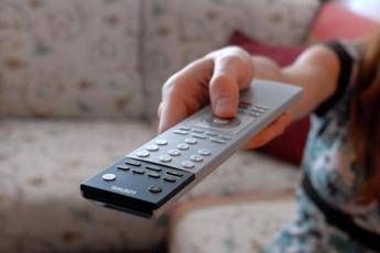 Ascolti tv, il film su Battiato vince prima serata con 18,8% di share Ascolti tv, il film su Battiato vince prima serata con 18,8% di share
