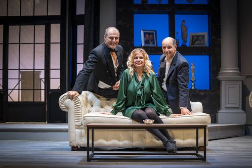 Debora Caprioglio, Pino Quartullo e Gianluca Ramazzotti sul palco sono “Buoni da morire”