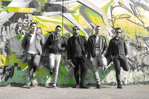 “Brucia (in me)”, l’esordio della band I-Banta. Con un videoclip girato a Busto “Brucia (in me)”, l’esordio della band I-Banta. Con un videoclip girato a Busto