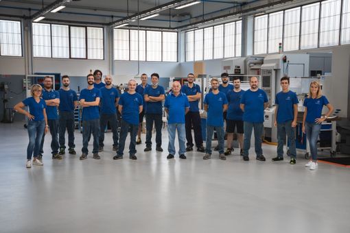 La squadra dei 50 anni, gli spazi, il papà di Angelo che all'inizio non mancò di dare una mano