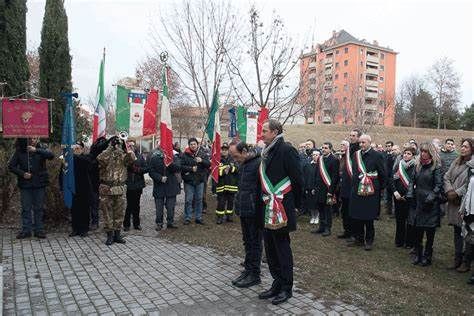 Una commemorazione degli anni scorsi (foto d'archivio) Una commemorazione degli anni scorsi (foto d'archivio)
