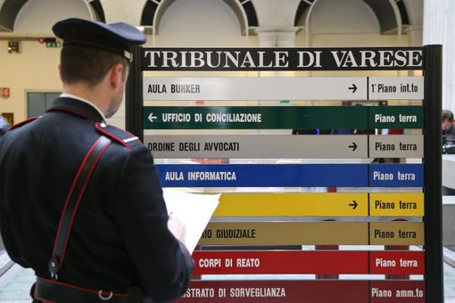 Rapina al parco "Fara Forni" a Vedano Olona: ventiquattrenne a processo