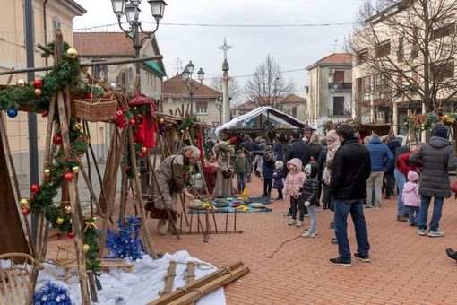 Torna domenica 15 dicembre il Mercatino di Natale a Castiglione Olona Torna domenica 15 dicembre il Mercatino di Natale a Castiglione Olona