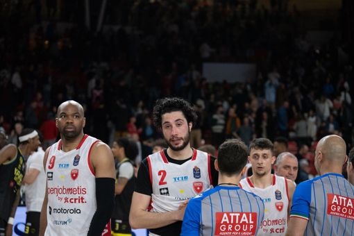 I volti vuoti e segnati di Tyus, Alviti e Librizzi dopo Varese-Cremona