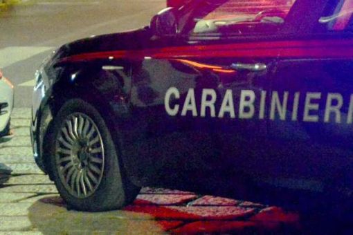 Semina caos e violenza davanti alla stazione: arrestato Semina caos e violenza davanti alla stazione: arrestato