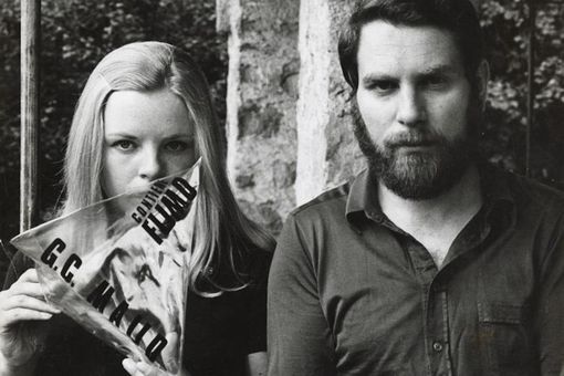 Maud Ceriotti Giaccari con il marito Luciano in una foto d'epoca tratta dal sito web della Biennale di Venezia