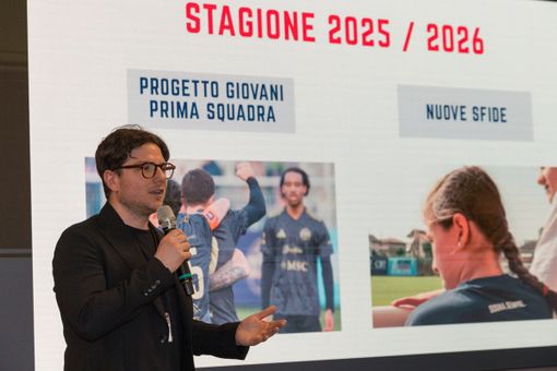 Max Di Caro, direttore generale della Varesina, alla Elmec (Foto Scaringi) Max Di Caro, direttore generale della Varesina, alla Elmec (Foto Scaringi)