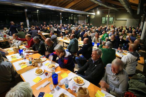 La festa dei volontari del Trofeo Binda a Cittiglio in una foto dalla pagina Facebook di Polis