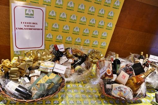 Natale, un budget da 206 euro per gli ultimi acquisti di Natale dei varesotti