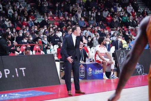 Cambi punitivi e pesantissimi diverbi con i giocatori alla base dell'esonero di Roijakkers