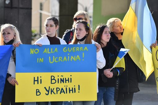 Un 8 Marzo di guerra, il pensiero dei sindaci del Varesotto per le donne ucraine
