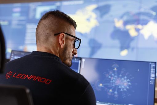 Esa sceglie Leonardo per realizzare il centro operativo di cyber sicurezza delle risorse spaziali europee