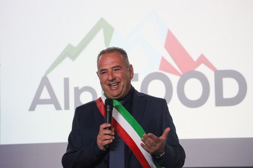 Il sindaco Marco Colombo ad Alpi Food Il sindaco Marco Colombo ad Alpi Food