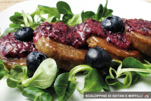 MercoledìVeg di Ortofruit: oggi prepariamo scaloppine di seitan e mirtilli