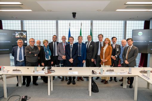 Regione Lombardia e sindacati sottoscrivono un protocollo su lavoro e legalità per Pnrr e Olimpiadi Regione Lombardia e sindacati sottoscrivono un protocollo su lavoro e legalità per Pnrr e Olimpiadi