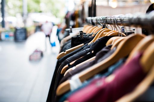 Storia di Obey, il brand che firma i capi d’abbigliamento streetwear più amati del 2021
