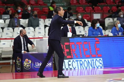 Bulleri non è più l'allenatore della Pallacanestro Varese Bulleri non è più l'allenatore della Pallacanestro Varese