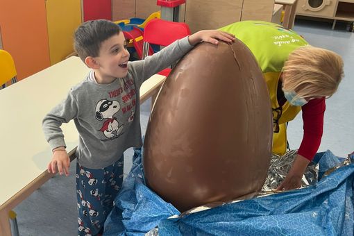 FOTO. Un "Sorriso" per Pasqua per i bambini ricoverati nei reparti pediatrici della provincia