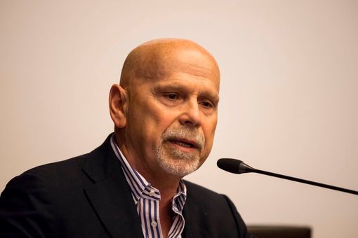 Ex Aermacchi, il vice sindaco contro il progetto: «Mi fido del parere degli esperti che lo hanno bocciato» Ex Aermacchi, il vice sindaco contro il progetto: «Mi fido del parere degli esperti che lo hanno bocciato»