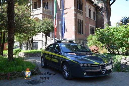 Mensa dei Poveri, arrestati dalla Guardia di Finanza Lara Comi, Paolo Orrigoni e Giuseppe Zingale Mensa dei Poveri, arrestati dalla Guardia di Finanza Lara Comi, Paolo Orrigoni e Giuseppe Zingale