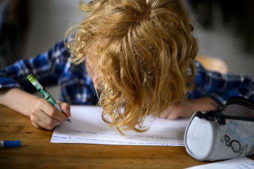 Paura del Covid a scuola e i genitori riscoprono l'educazione parentale Paura del Covid a scuola e i genitori riscoprono l'educazione parentale