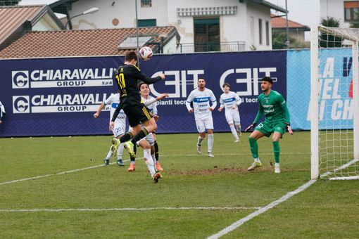 Guri-gol alla Pro Sesto (Foto Enrico Scaringi - Varesina Calcio)