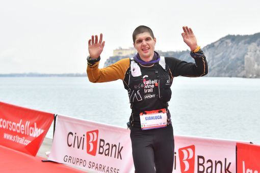 Pinton più veloce del vento: trionfo del runner varesino alla decima edizione della Corsa della Bora Pinton più veloce del vento: trionfo del runner varesino alla decima edizione della Corsa della Bora