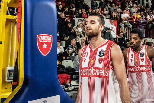 Lo sguardo di capitan Ferrero dice tutto: abbiamo sognato tutti insieme di centrare un'incredibile rimonta. Ma non ce l'abbiamo fatta (foto Fabio Averna) Lo sguardo di capitan Ferrero dice tutto: abbiamo sognato tutti insieme di centrare un'incredibile rimonta. Ma non ce l'abbiamo fatta (foto Fabio Averna)