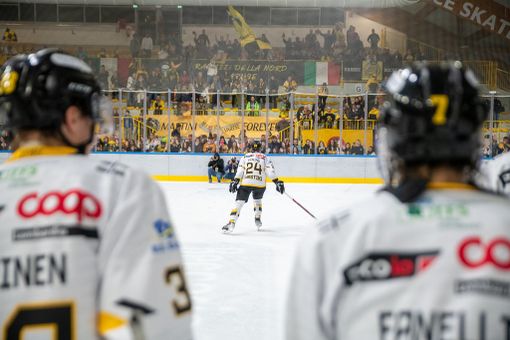 Mastini-pubblico: nei momenti che contano nessun altro può schierare un'accoppiata simile (foto Galbiati) Mastini-pubblico: nei momenti che contano nessun altro può schierare un'accoppiata simile (foto Galbiati)