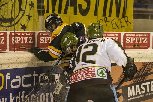 LA LETTERA. «Caro Coronavirus, anche prima del tuo arrivo facevamo fatica ma siamo sognatori al limite della pazzia. Fino alla fine forza hockey» LA LETTERA. «Caro Coronavirus, anche prima del tuo arrivo facevamo fatica ma siamo sognatori al limite della pazzia. Fino alla fine forza hockey»