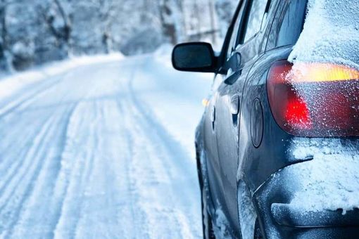 Neve a quote basse in Canton Ticino, la raccomandazione della polizia cantonale: «Usate l'auto solo se necessario» Neve a quote basse in Canton Ticino, la raccomandazione della polizia cantonale: «Usate l'auto solo se necessario»