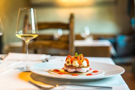 L'OPINIONE. Caro governo, ma quanto ci vuole a prendere d'esempio la Svizzera e stilare un protocollo da seguire per bar, ristoranti e negozi?