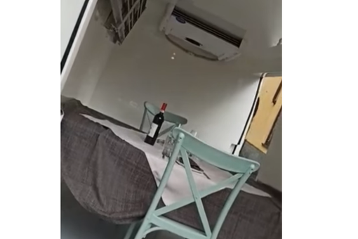 VIDEO. Tavolo allestito nel furgone delle consegne, la provocazione del ristoratore di Comerio VIDEO. Tavolo allestito nel furgone delle consegne, la provocazione del ristoratore di Comerio