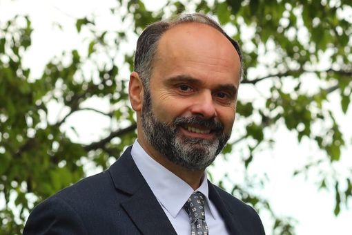 Il sindaco uscente di Caravate e unico candidato Nicola Tardugno