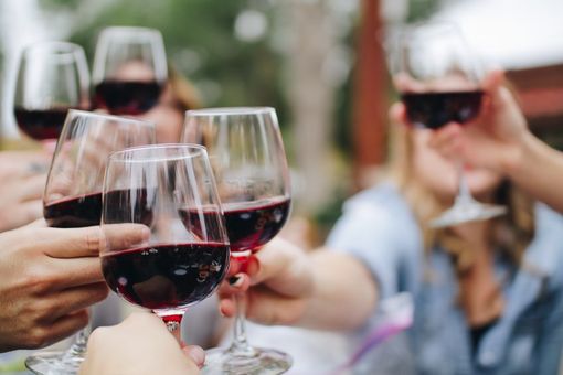 CHE FARE NEL WEEKEND. Una rassegna dedicata al vino, street food, concerti e attività per tre giorni in famiglia