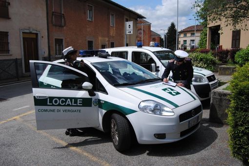 Foto d'archivio dalla pagina Facebook della polizia locale di Vergiate