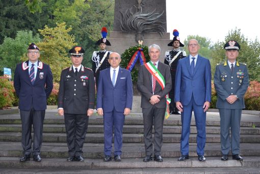 Un'immagine della cerimonia di questa mattina a Varese in ricordo di Salvo D'Acquisto