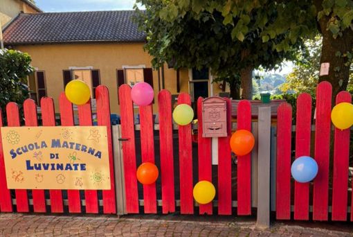 L'ingresso della scuola materna di Luvinate