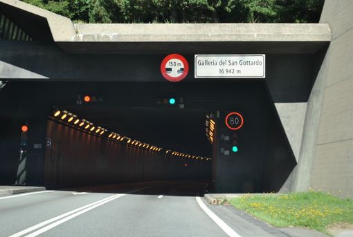 (foto generica del San Gottardo tratta da internet) (foto generica del San Gottardo tratta da internet)