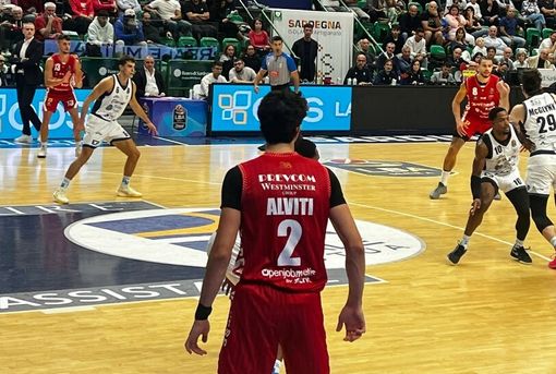 Davide Alviti, tra i migliori in campo nella vittoria della Openjobmetis Varese Davide Alviti, tra i migliori in campo nella vittoria della Openjobmetis Varese