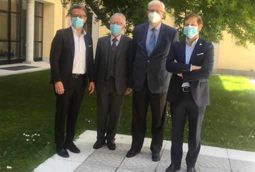 Il presidente Monti (a destra) poi il presidente della Provvidenza Mazzucchelli, il vice Belloni e il consigliere comunale Albani Il presidente Monti (a destra) poi il presidente della Provvidenza Mazzucchelli, il vice Belloni e il consigliere comunale Albani