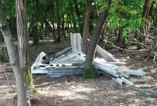 L'amianto rinvenuto ieri al Parco Altomilanese