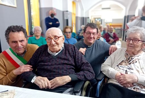 Festa a Vedano Olona per i 101 anni di Luigi Vigani
