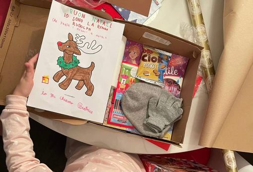 Scatole di Natale, il cuore di Gallarate batte di solidarietà Scatole di Natale, il cuore di Gallarate batte di solidarietà