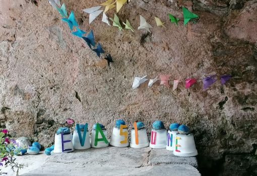 Garabiolo si veste di colori con l'allestimento temporaneo "eVASIone" estiva