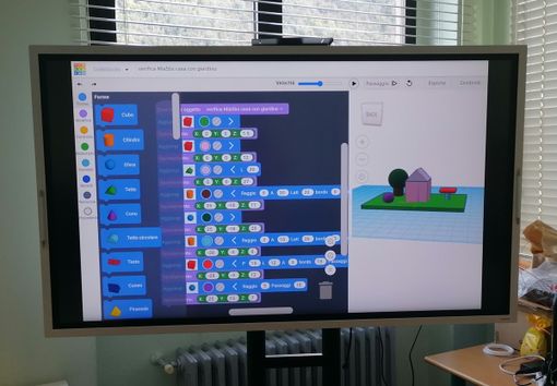 Alle primarie di Laveno e Mombello ecco... l'ora di tecnologia