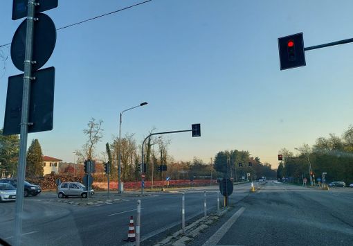 Il semaforo di Vergiate lungo la superstrada