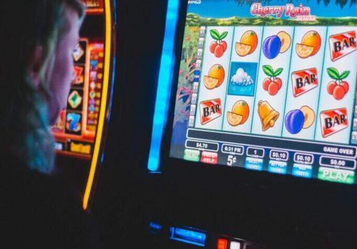 Continua la lotta del Comune di Lavena Ponte Tresa contro il gioco d'azzardo: «Giocati oltre 31 milioni di euro»