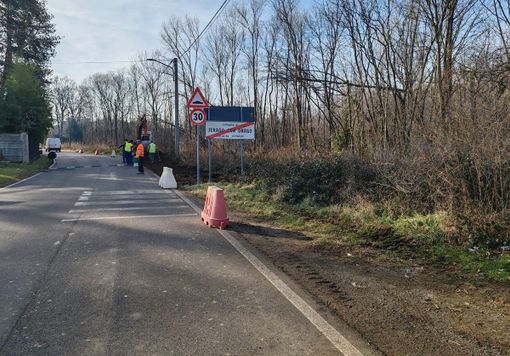 Lavori in corso in via Rimembranze tra Jerago e Cavaria (foto dalla pagina Facebook del sindaco Aliverti)