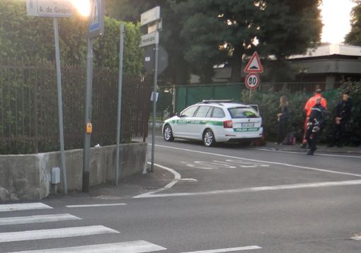 Olgiate: incidente in via De Gasperi, investita studentessa di 12 anni. «Il pedone ha sempre il diritto di attraversare in sicurezza» Olgiate: incidente in via De Gasperi, investita studentessa di 12 anni. «Il pedone ha sempre il diritto di attraversare in sicurezza»